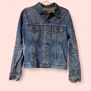 Distressed small MENS Levi's cotton denim jacket